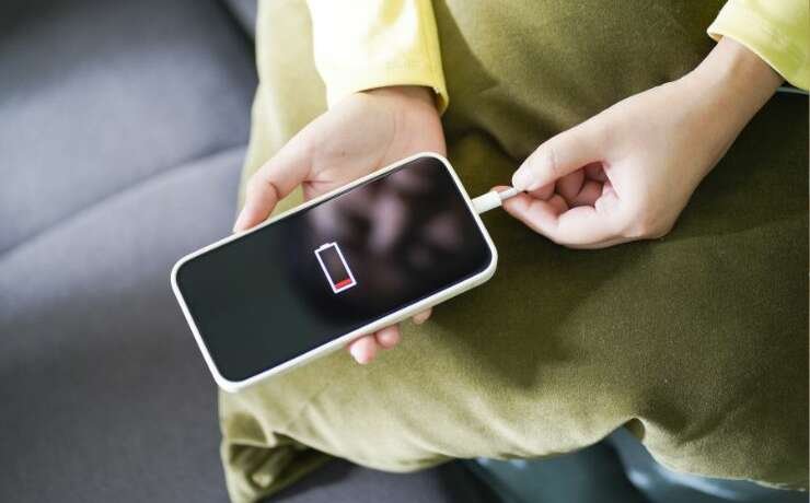 Simple Tips and Tricks for Saving Your iPhone Battery