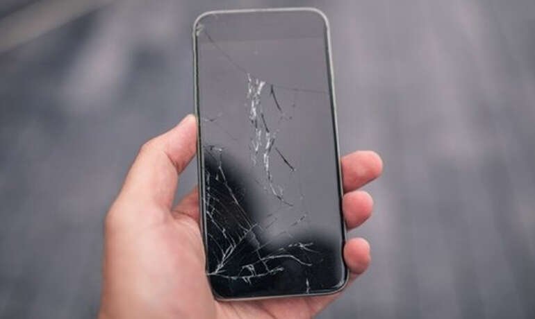 Cracked Screen? No Problem! Your Complete iPhone Repair Solution in Christchurch